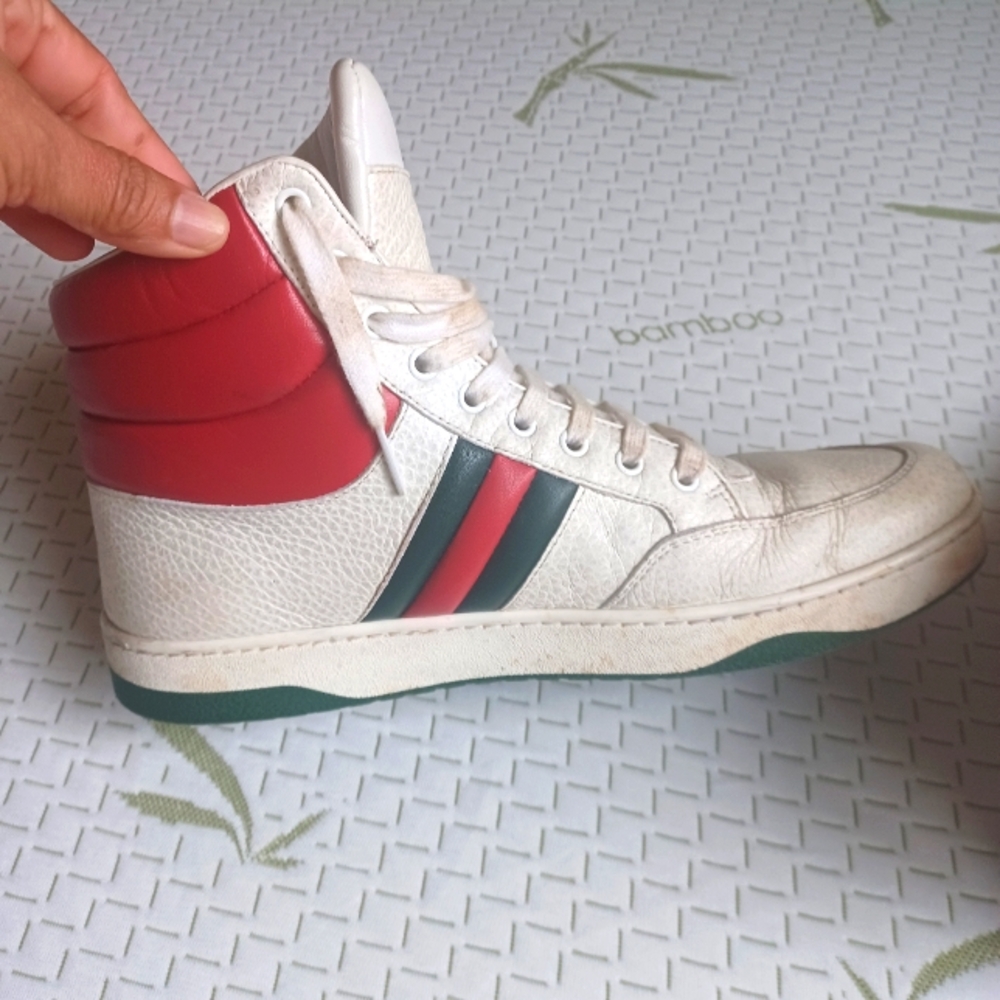 Men's Sneaker 👟  10m